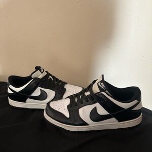 Nike Dunk Low Retro White Black Panda